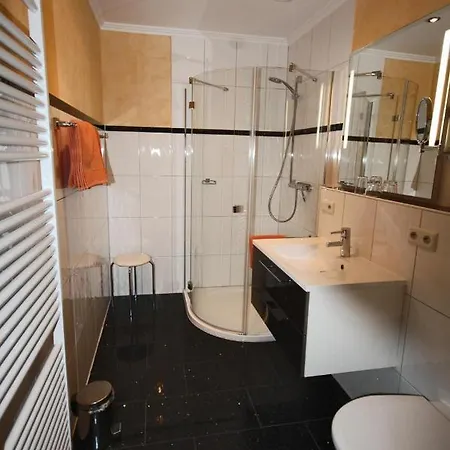 Ferienweingut Port 4* ברנקסטל - קיס